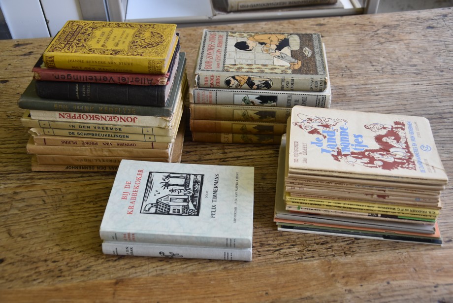 Oude kinderboeken - Veiling van mooie antiek, kunst en vintage items